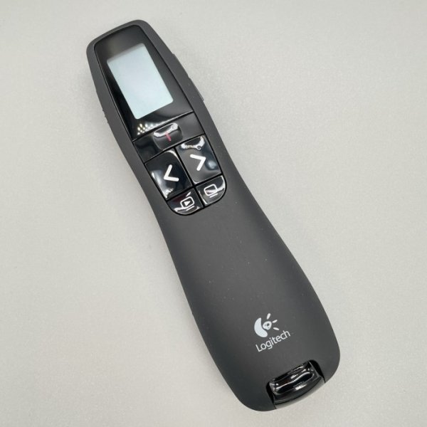 Logitech R700 Professional Laser (rot) Presenter